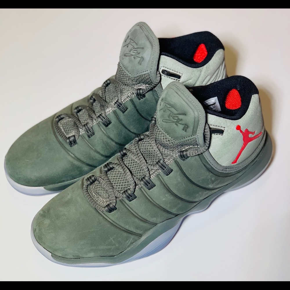 NEW! Jordan super flight size 7 Men